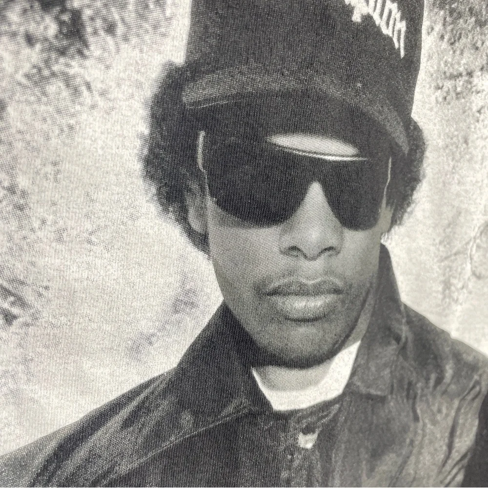 Eazy E N.W.A. 1990s Rapper graphic t-shirt - size Large - Picture 3 of 7